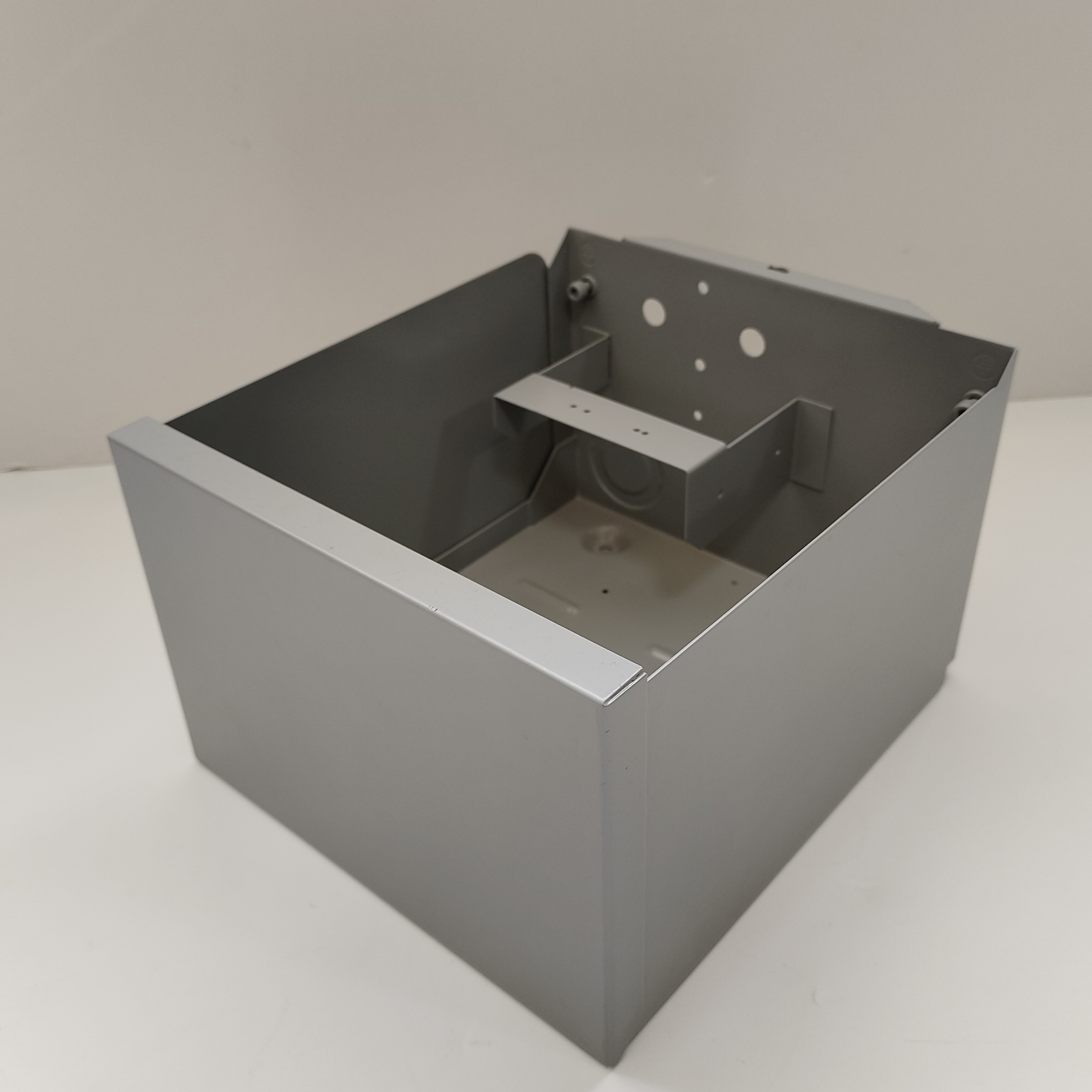 Reasons And Solutions for Large Areas of Sheet Metal Parts To Loosen